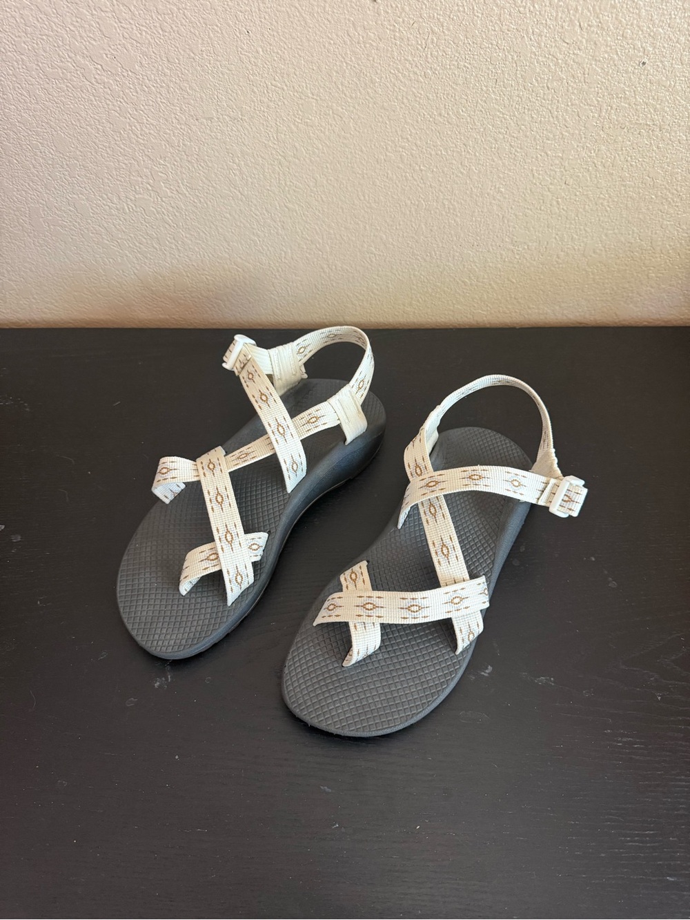 Chaco Z/Cloud 2 Sandals in Oculi Sand Like New